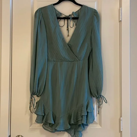 Hello Molly | Dresses | Green Open Back Long Sleeve Hello Molly Dress  Wedding Guest Dress Size 4 | Poshmark